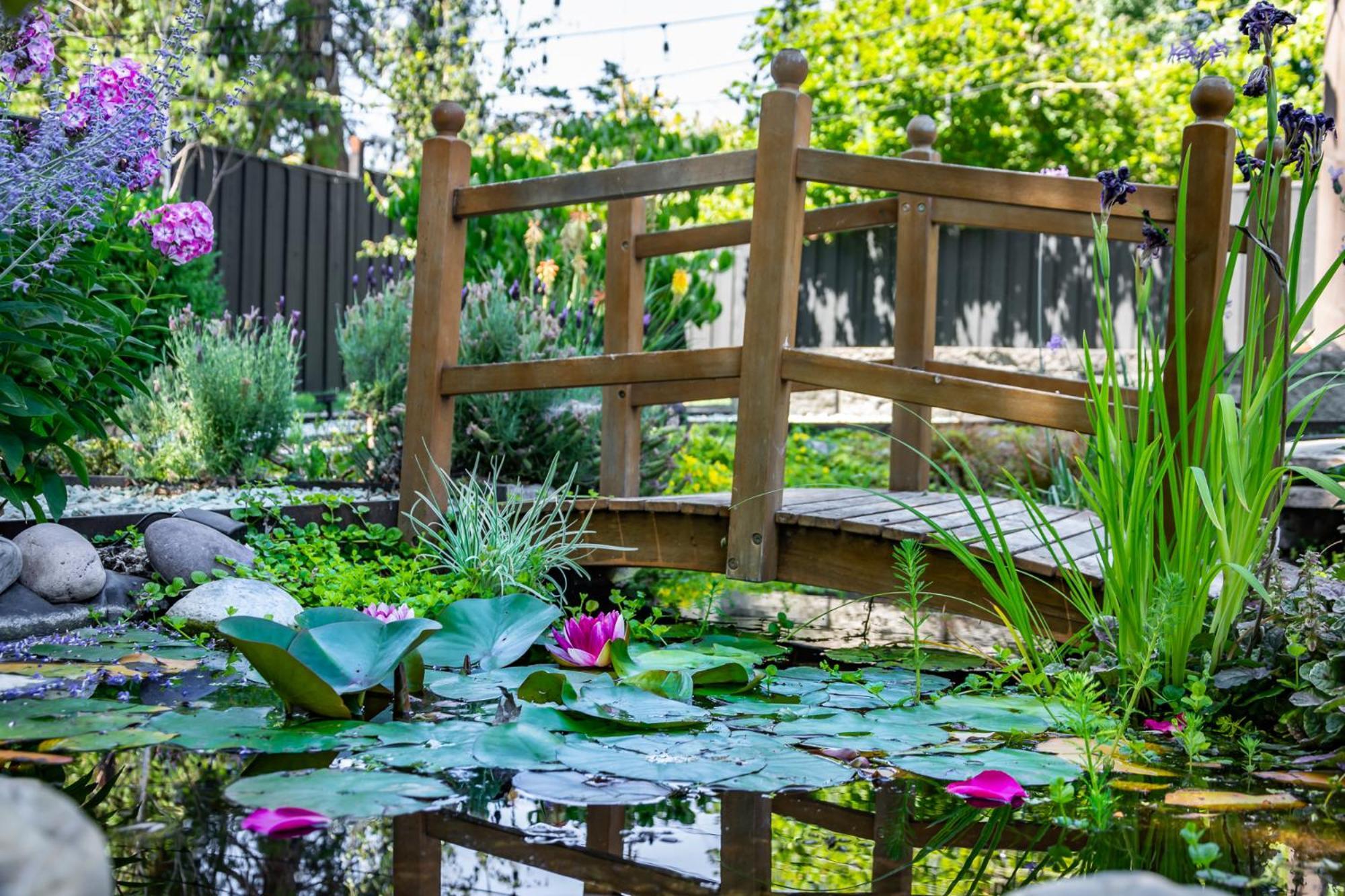 Chic Rv Retreat, Stunning Yard In Roseburg Hotel Buitenkant foto
