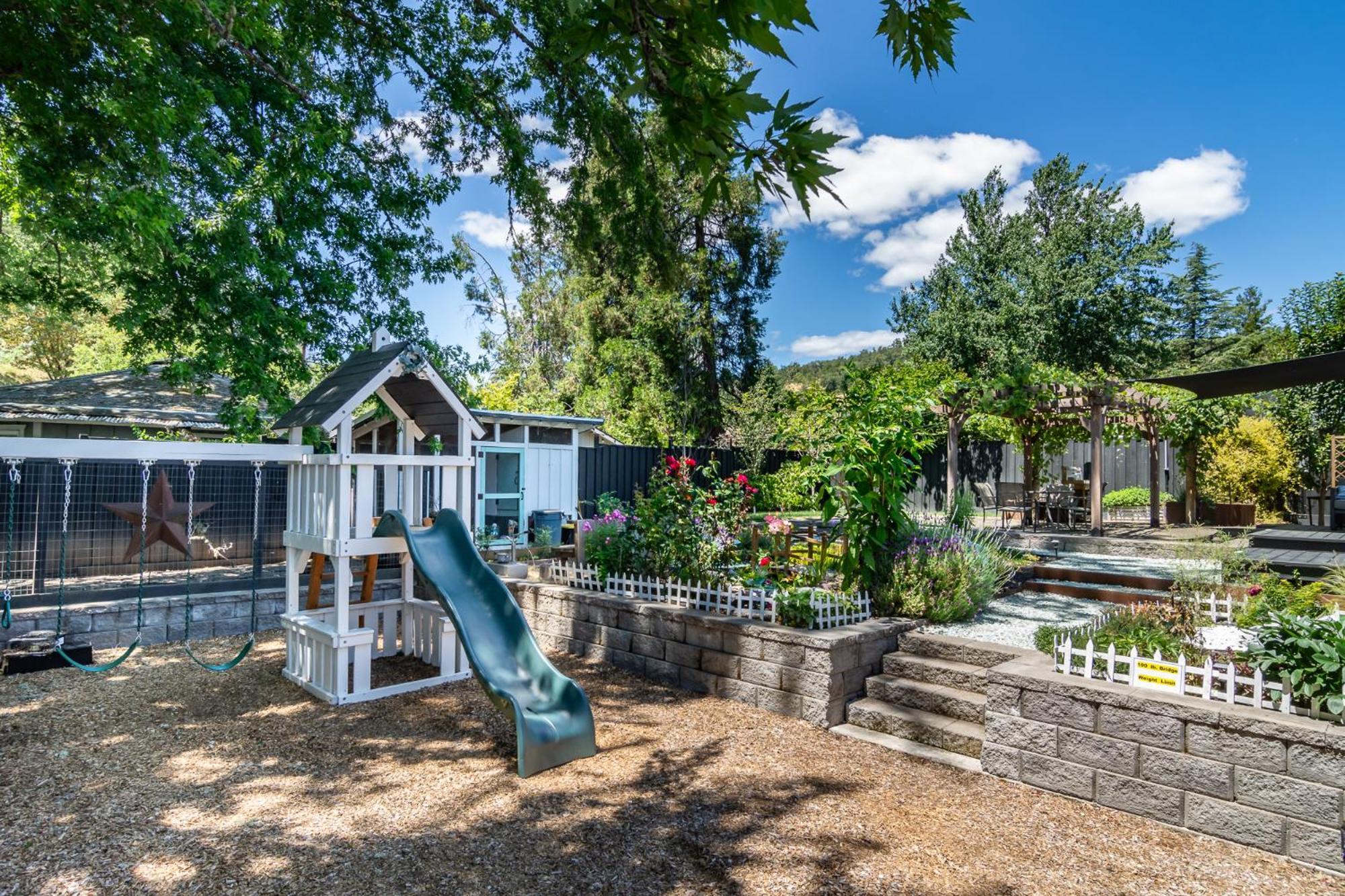 Chic Rv Retreat, Stunning Yard In Roseburg Hotel Buitenkant foto