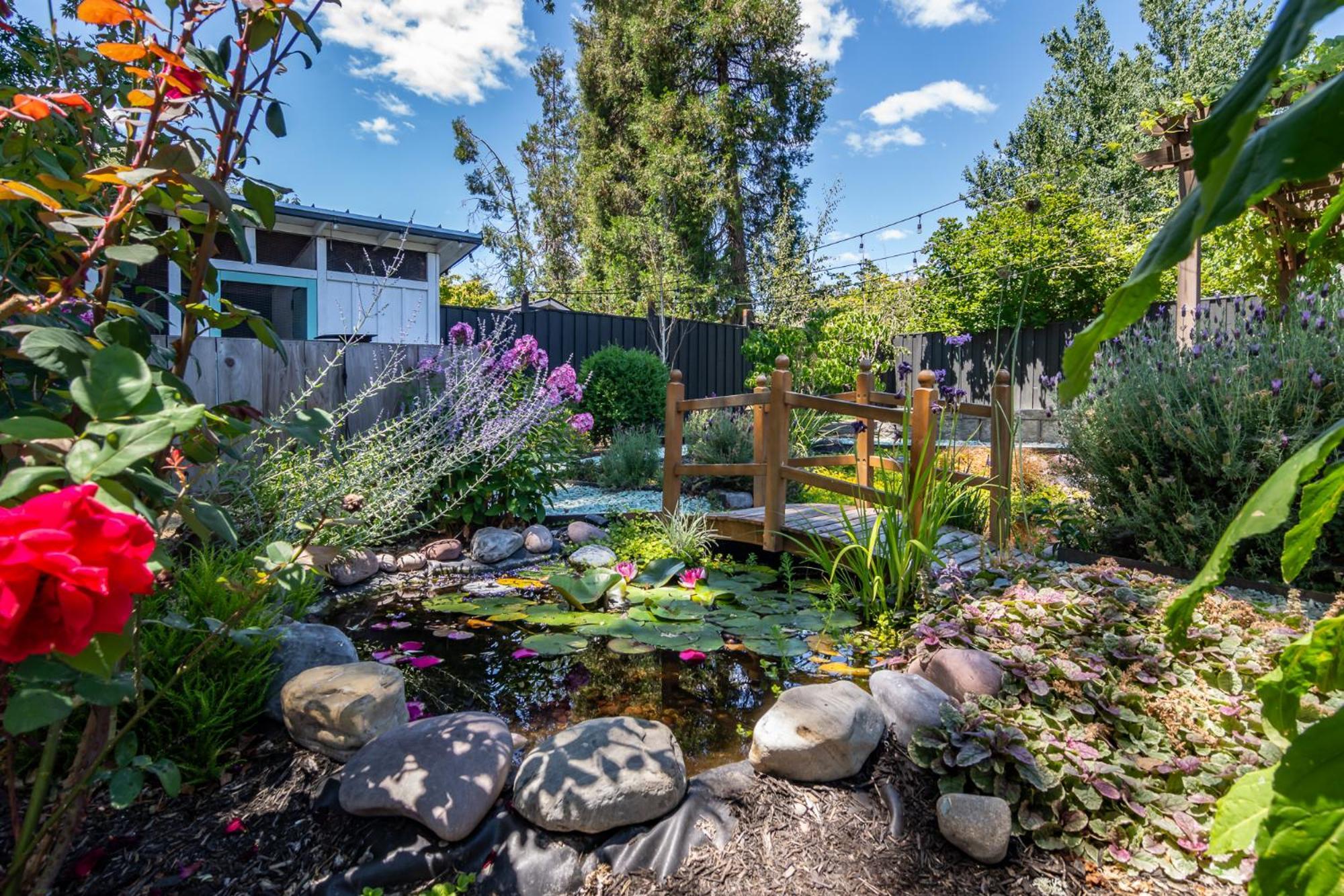 Chic Rv Retreat, Stunning Yard In Roseburg Hotel Buitenkant foto